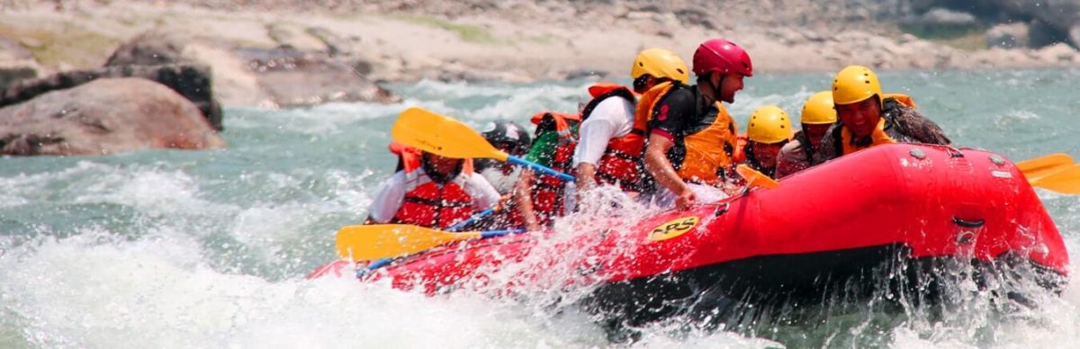 Rafting sur la rivière Bhotekoshi